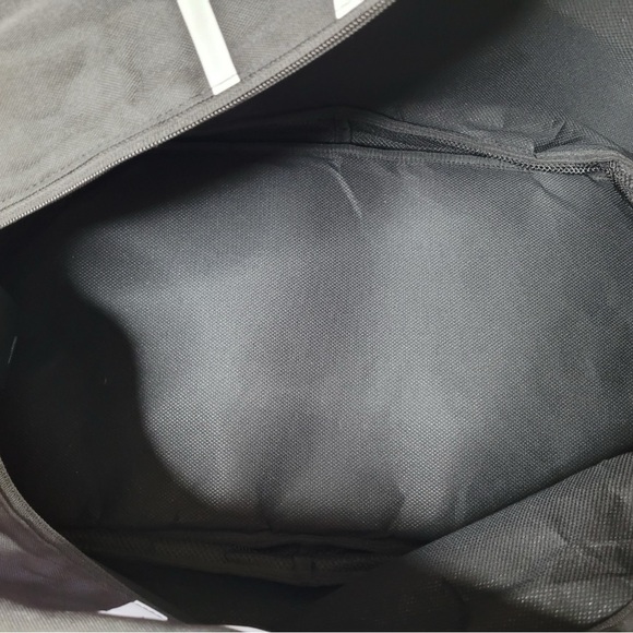 STIIIZY DUFFEL BAG brand new, limited edition holiday duffel bag 👌.        A420 - Picture 13 of 15